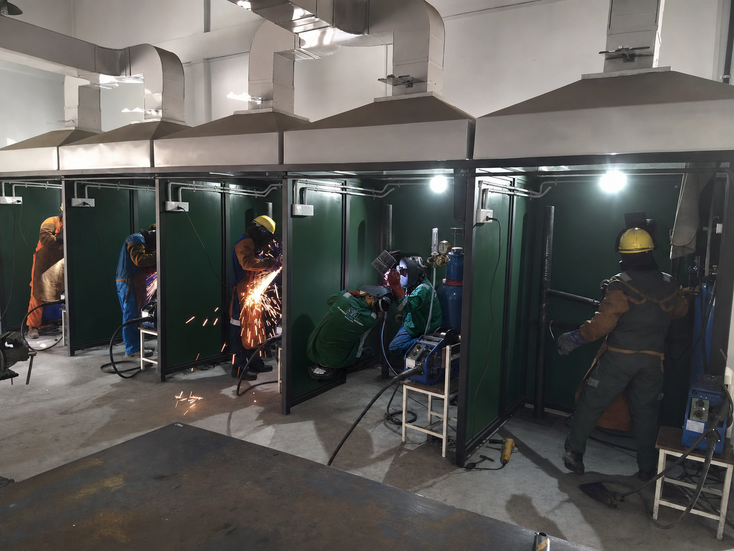 Mesin & Peralatan Industri